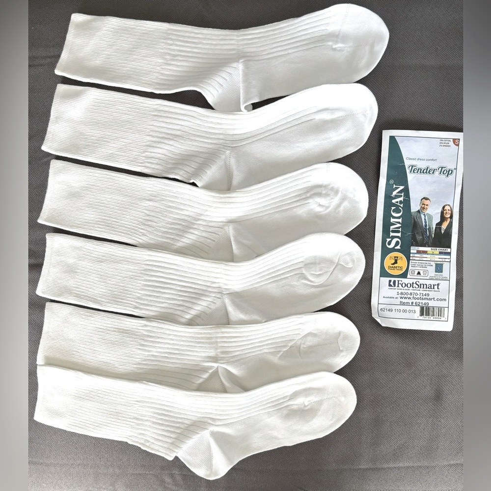 Footsmart Women's Classic Unisex Small White Dress Socks 3 Pair Pack New in Pkg